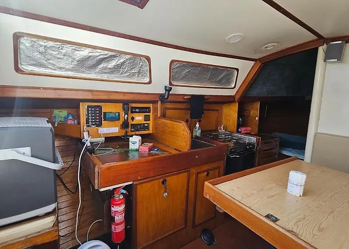 Barco Classic 25 Expo Botel Lissabon